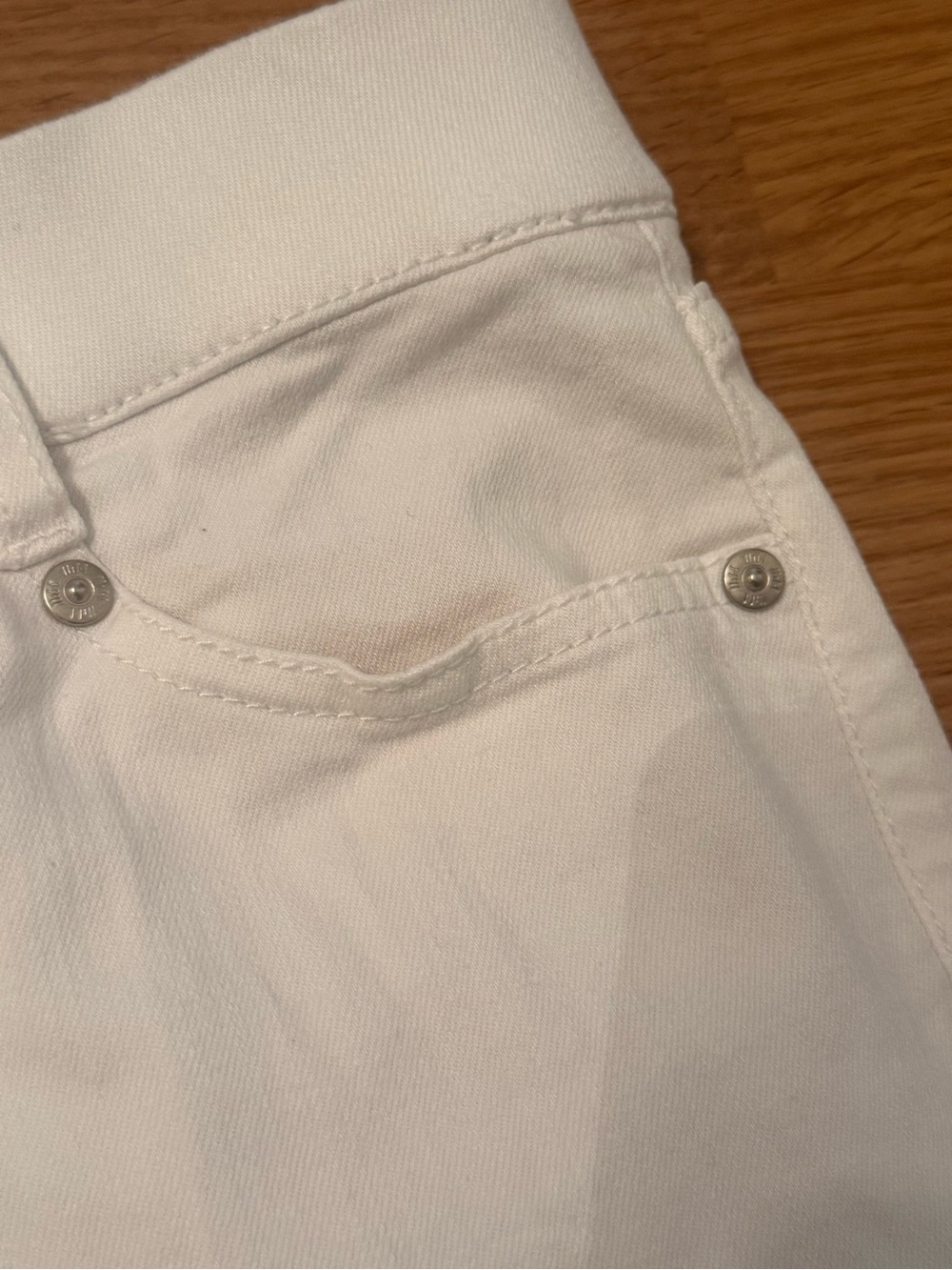 J. Jill. High-Rise Straight-Leg Cropped Jeans. White. Size 10. - Picture 6 of 9